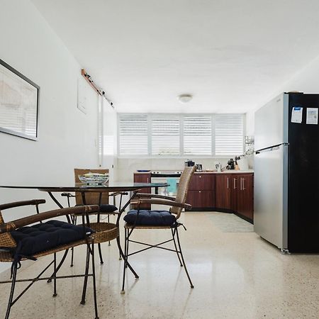 Oceanview Apartment Steps To The Beach Лукильо Екстериор снимка