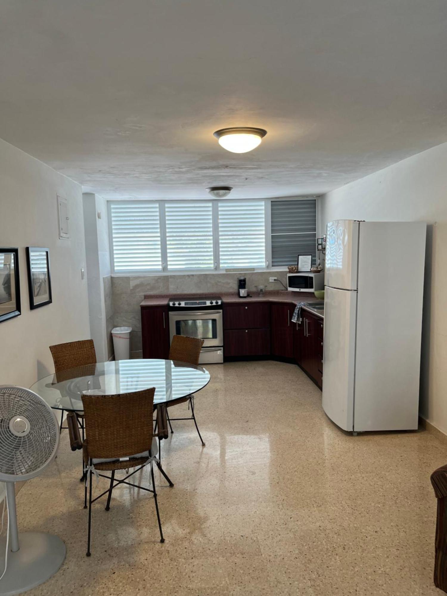 Oceanview Apartment Steps To The Beach Лукильо Екстериор снимка