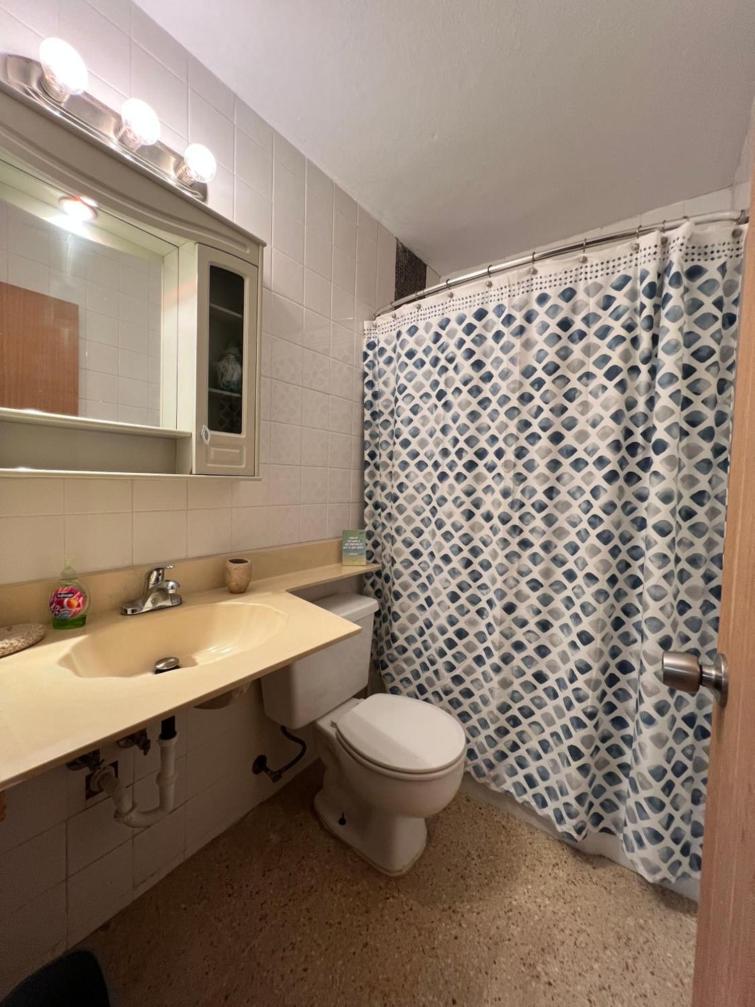 Oceanview Apartment Steps To The Beach Лукильо Екстериор снимка