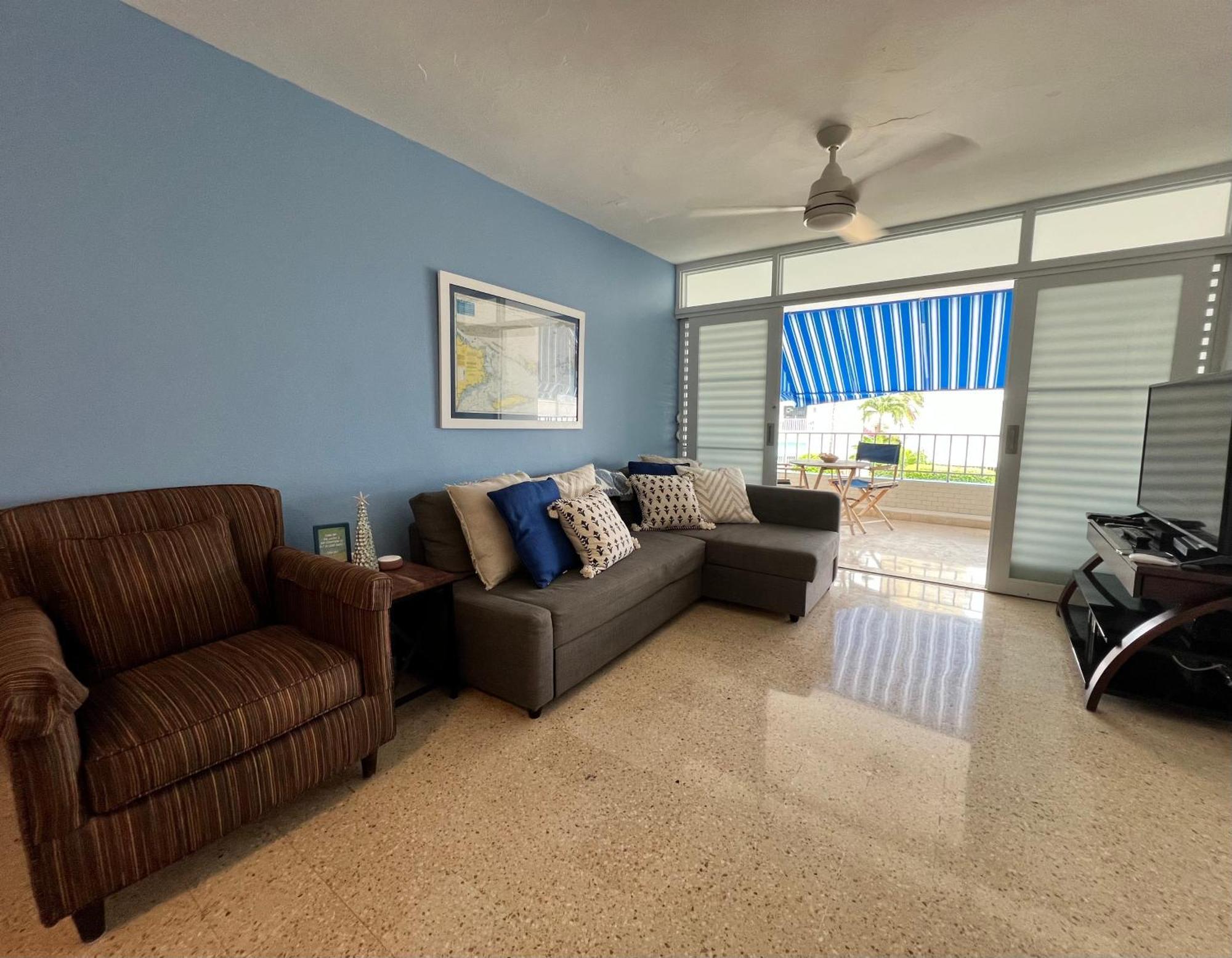 Oceanview Apartment Steps To The Beach Лукильо Екстериор снимка