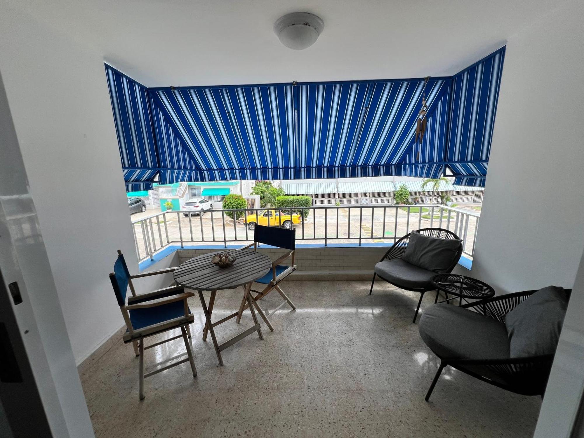 Oceanview Apartment Steps To The Beach Лукильо Екстериор снимка