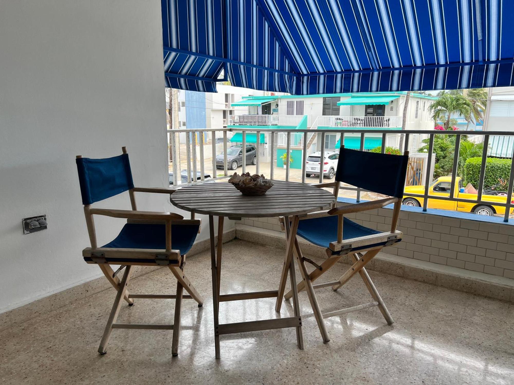 Oceanview Apartment Steps To The Beach Лукильо Екстериор снимка