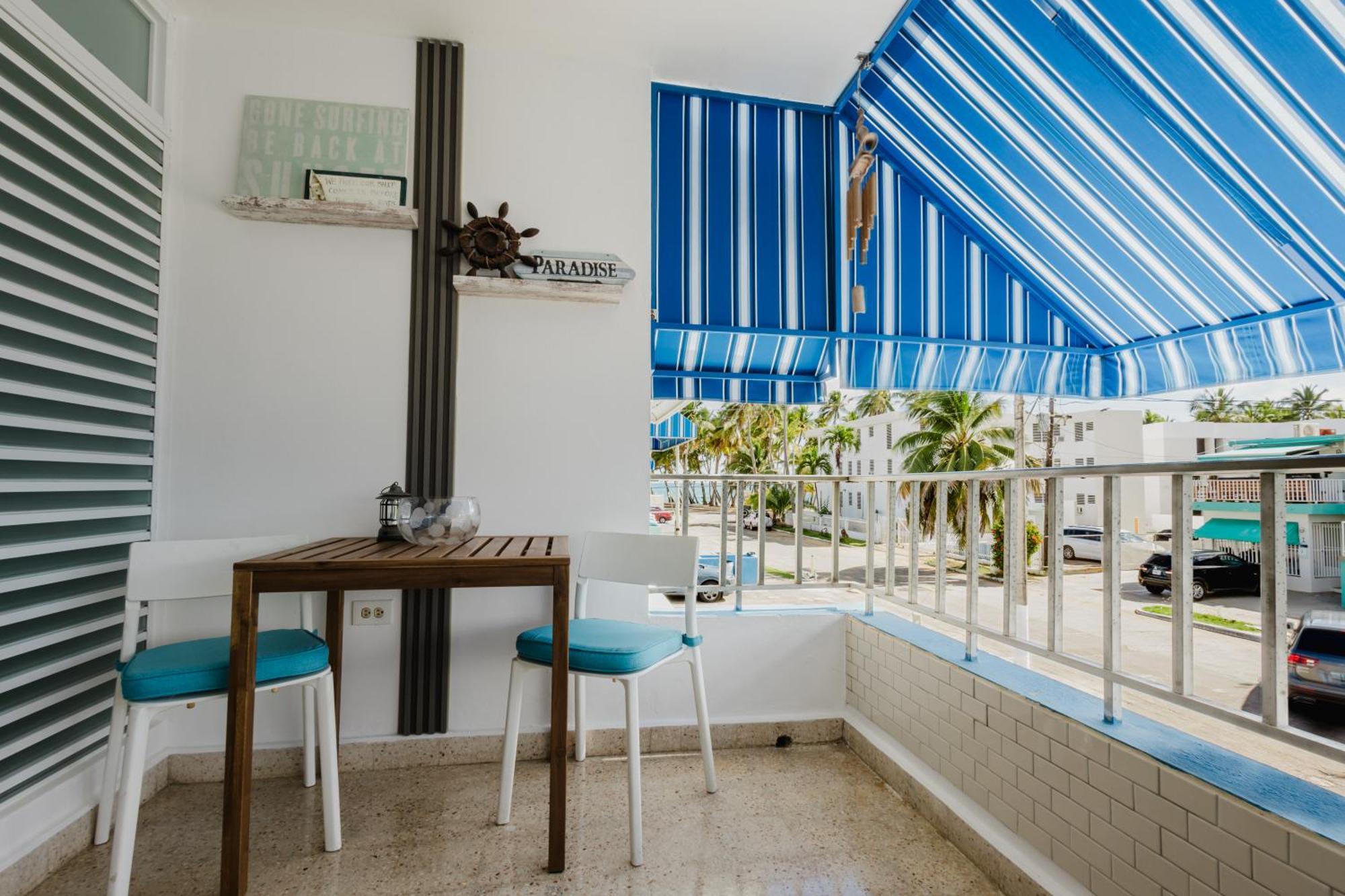 Oceanview Apartment Steps To The Beach Лукильо Екстериор снимка